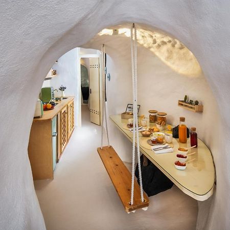 הוילה Vóthon Mystagoge Retreat With Subterranean Pool/Jacuzzi מראה חיצוני תמונה